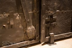 Demoura-Doors-11