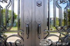 Door_AntG-Front-Door-